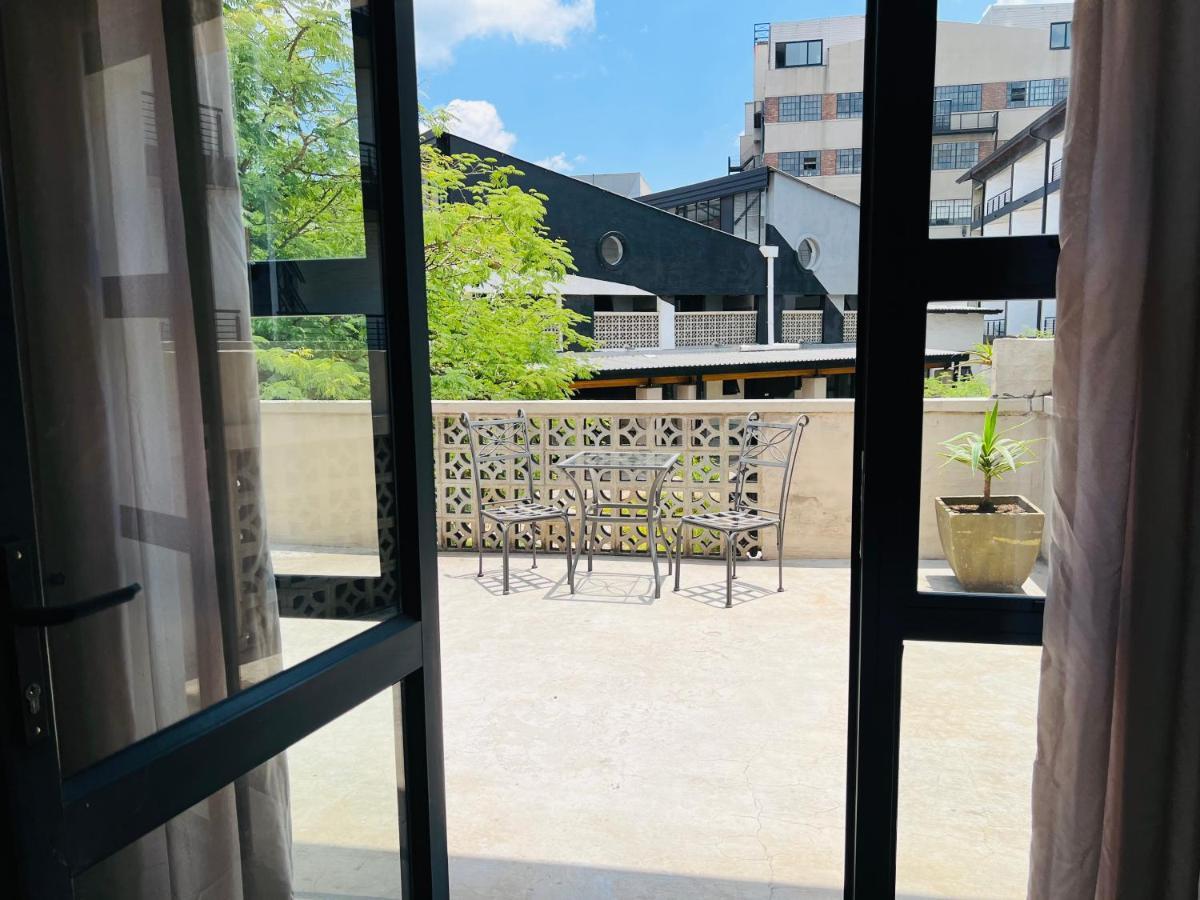City Living Apartment 119 - Washer, 4K Tv, Fast Wifi, & Sunny Balcony Johannesbourg Extérieur photo