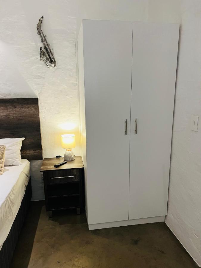 City Living Apartment 119 - Washer, 4K Tv, Fast Wifi, & Sunny Balcony Johannesbourg Extérieur photo